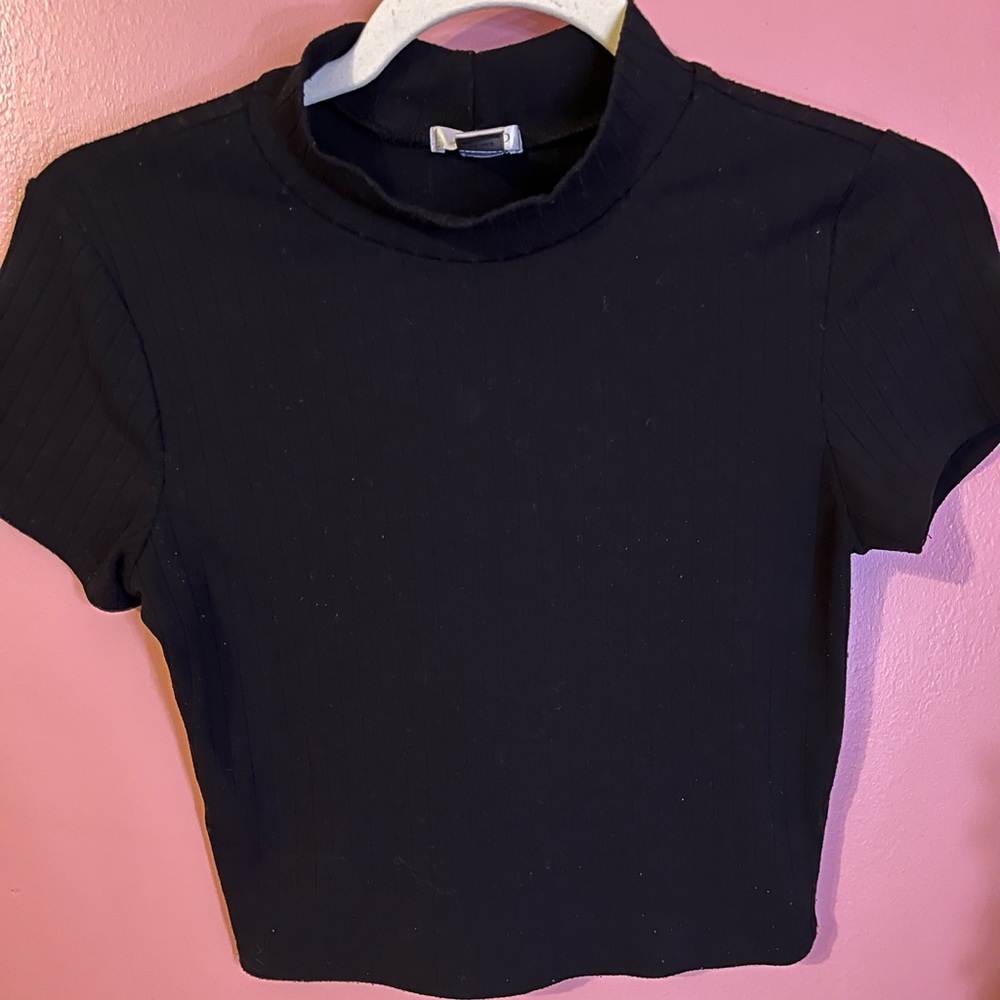 Black turtle neck baby tee crop top. Ribbed. Cute comfy. Size M but fits a S